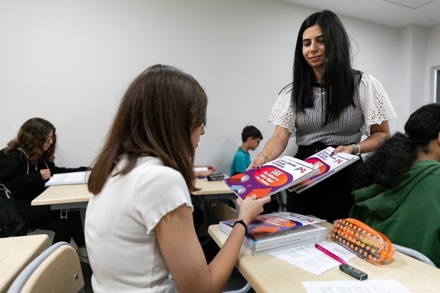 Buyuksehir Belediyesi Ucretsiz Yks Ve Lgs Soru Bankalarini Dagitti