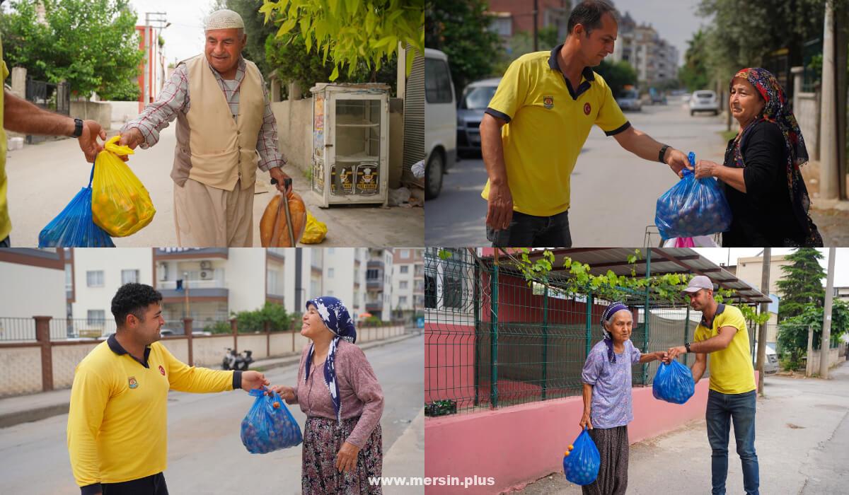 Tarsus Belediyesi 2 Ton Yeni Dünya Meyvesini Kapı Kapı Gezerek Dağıttı