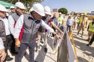 Başkan Seçer Sözünü Vermişti; Silifke Sosyal Yaşam Merkezi İnşaatı Sürüyor