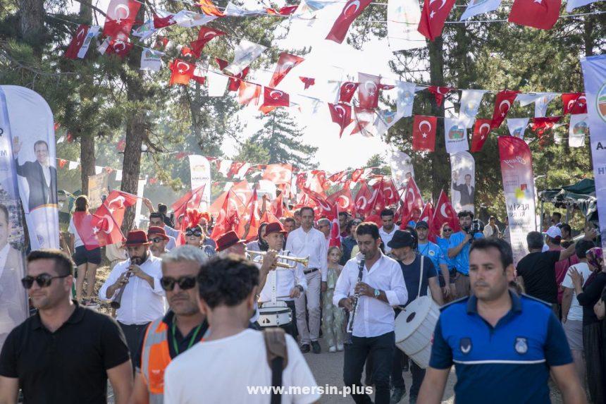 Ilk-Kez-Duzenlenen-Camliyayla-Doga-Festivali-Renkli-Goruntulere-Sahne-Oldu