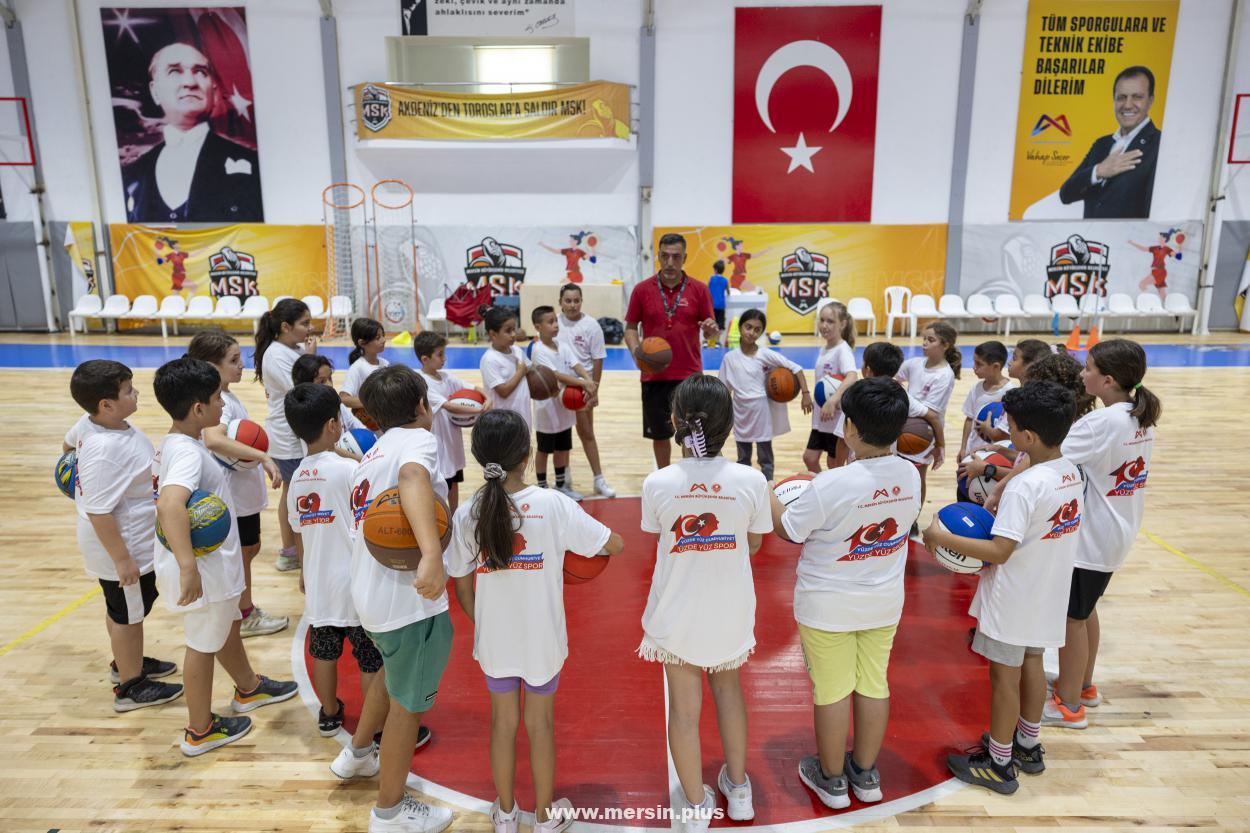 Buyuksehirin-Basketbol-Kursu-Yaz-Doneminde-De-Yogun-Ilgi-Goruyor