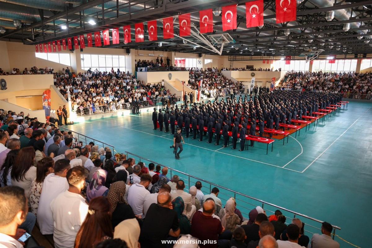 Vali Ali Hamza Pehlivan, Mersin Şehit Altuğ Verdi Polis Meslek Eğitim Merkezi Mezuniyet Törenine Katıldı