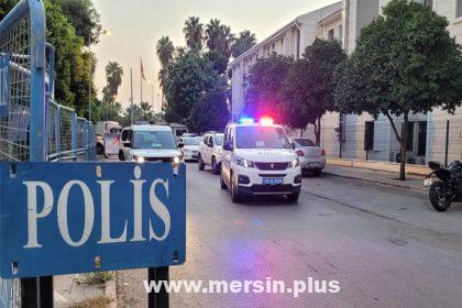 Mersin Polisi Sokakların Huzurunu Sağlamaya Devam Ediyor