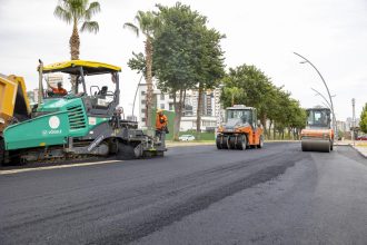 Mersin Büyükşehir'In Yol Çalışmaları Sürüyor