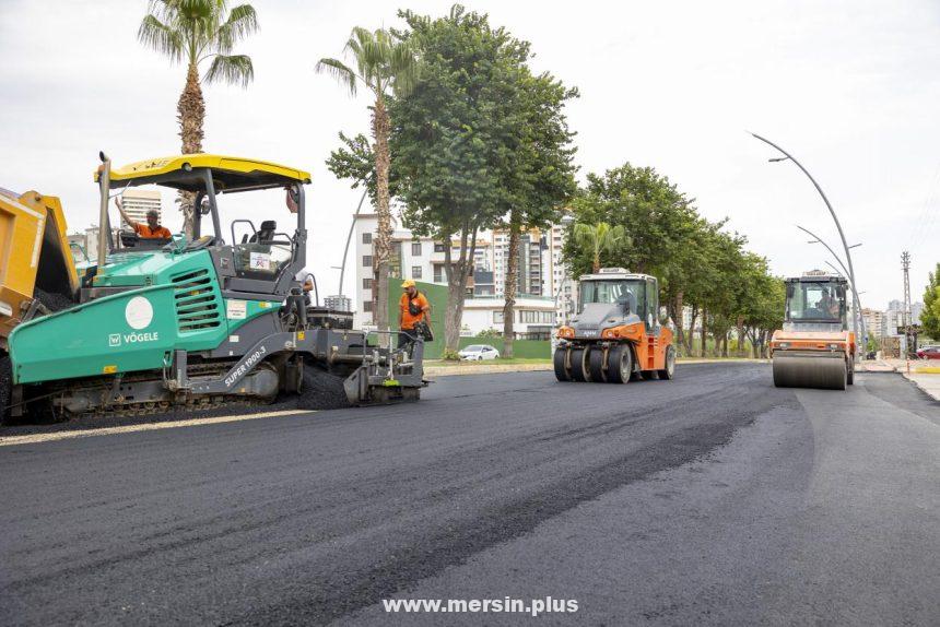 Mersin Büyükşehir'In Yol Çalışmaları Sürüyor