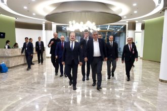 Prof. Dr. Kemal Memişoğlu, Sağlık Bakanı Olarak Vali Ali Hamza Pehlivan Ve Beraberindeki Heyetle Bir Araya Geldi.