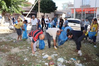 Toroslar'Da Derin Temizlik Çalışmaları Sürüyor