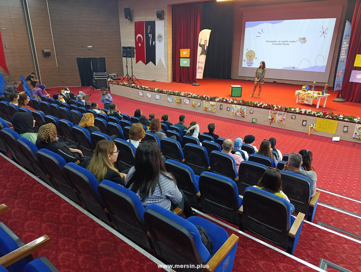 Çocuklarında Ekran Kullanımı Ile İlgili Bilgilendirme Semineri