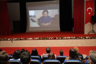 Kadına Yyönelik Çaba, Sanatın Etkileyici Diliyle Vurgulandı