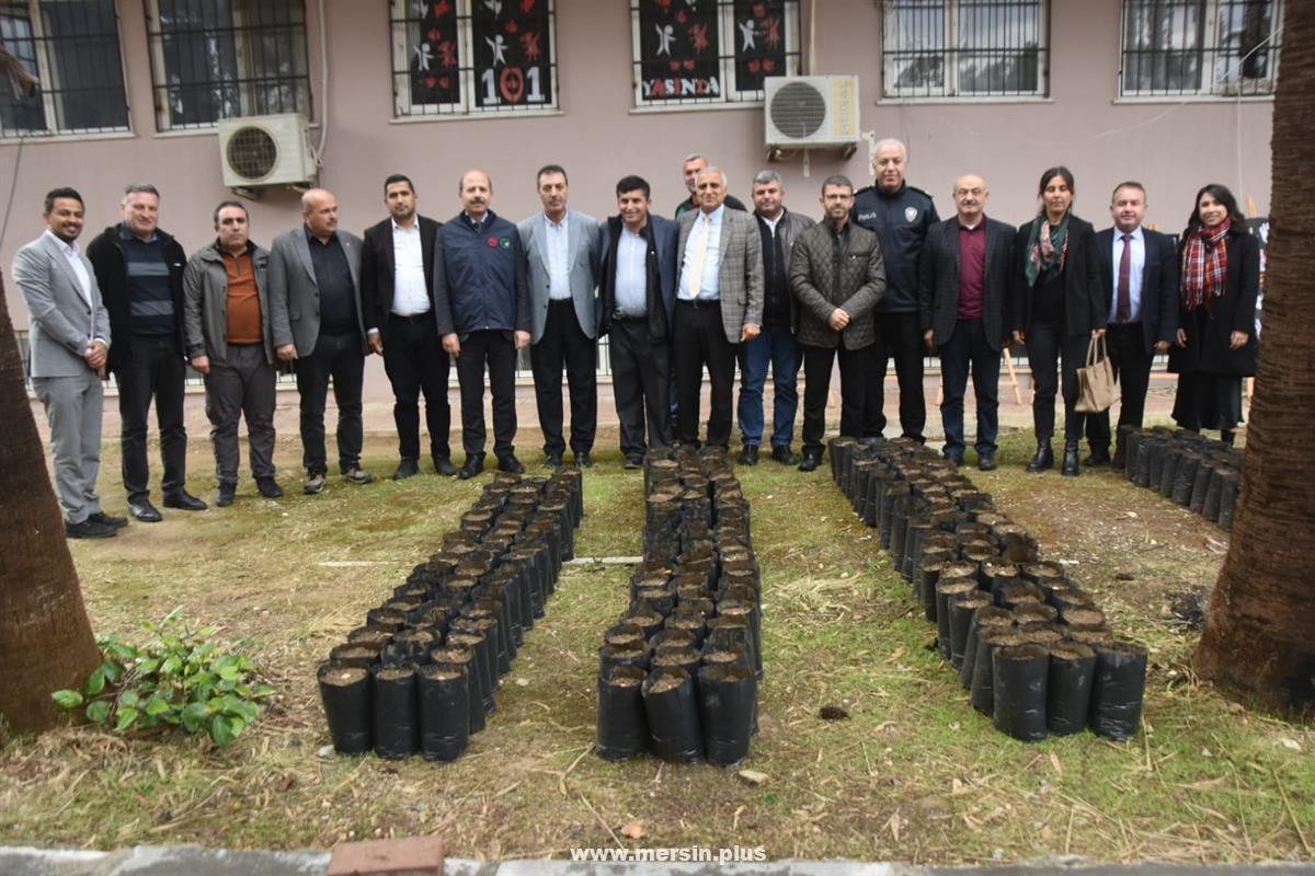 Bozyazı Mesleki ve Teknik Anadolu Lisesi’nde "Özel Eller Toprakla Buluşuyor" Etkinliği