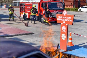 Serebral Palsili Durmuş'un İtfaiye Eri Olma Hayali Büyükşehir’le Gerçek Oldu