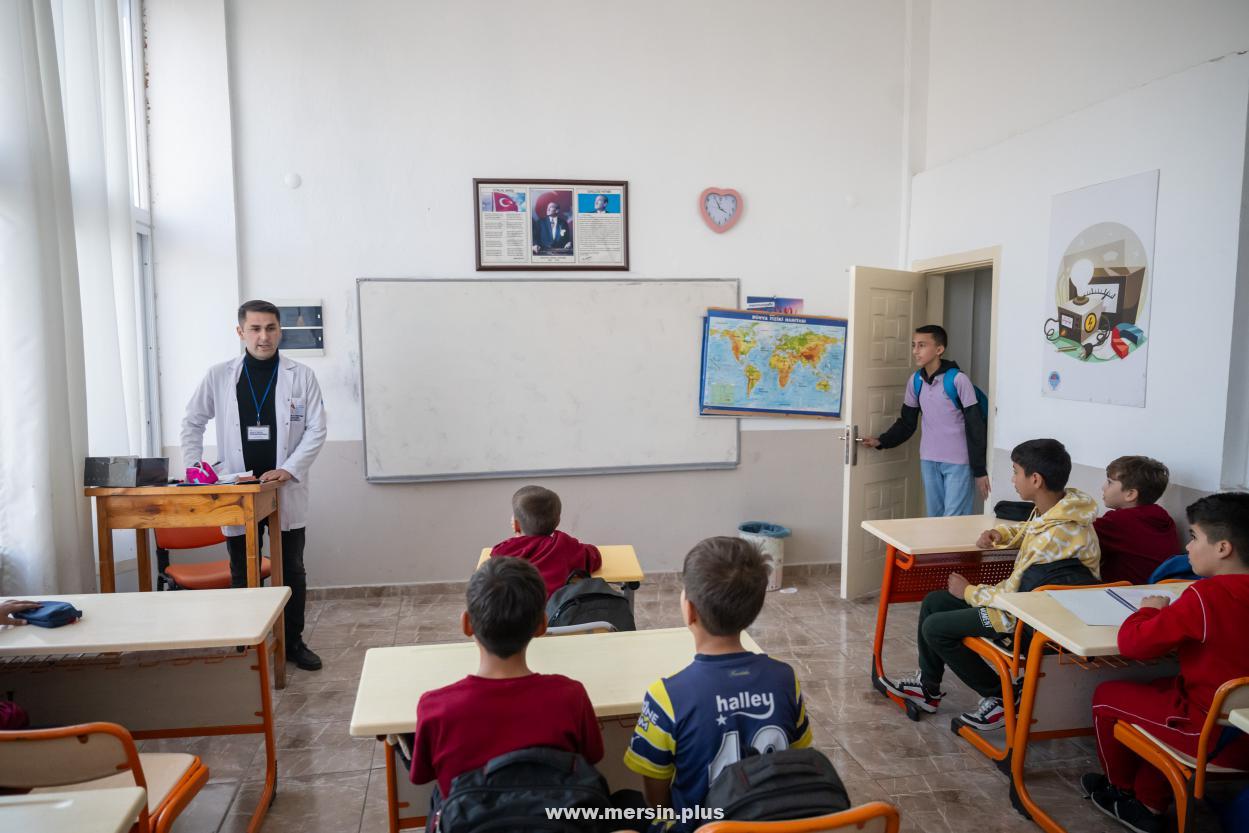 Büyükşehir, Aileleri Bilgilendirmek Amacıyla Veli Ziyaretlerini Sürdürüyor.