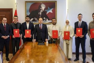 &Quot;Sporla Büyüyoruz&Quot; Projesi İçin İmza Töreni, Vali Ali Hamza Pehlivan'In Himayesinde Yapıldı